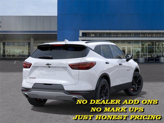 2025 Chevrolet Blazer 2LT photo 3