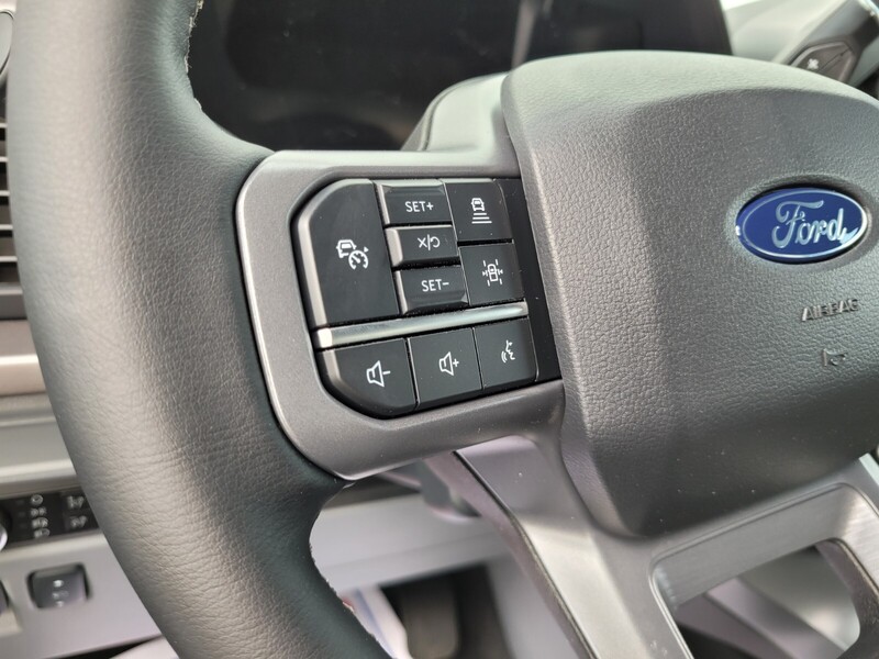 2025 Ford F-150 XLT photo 21