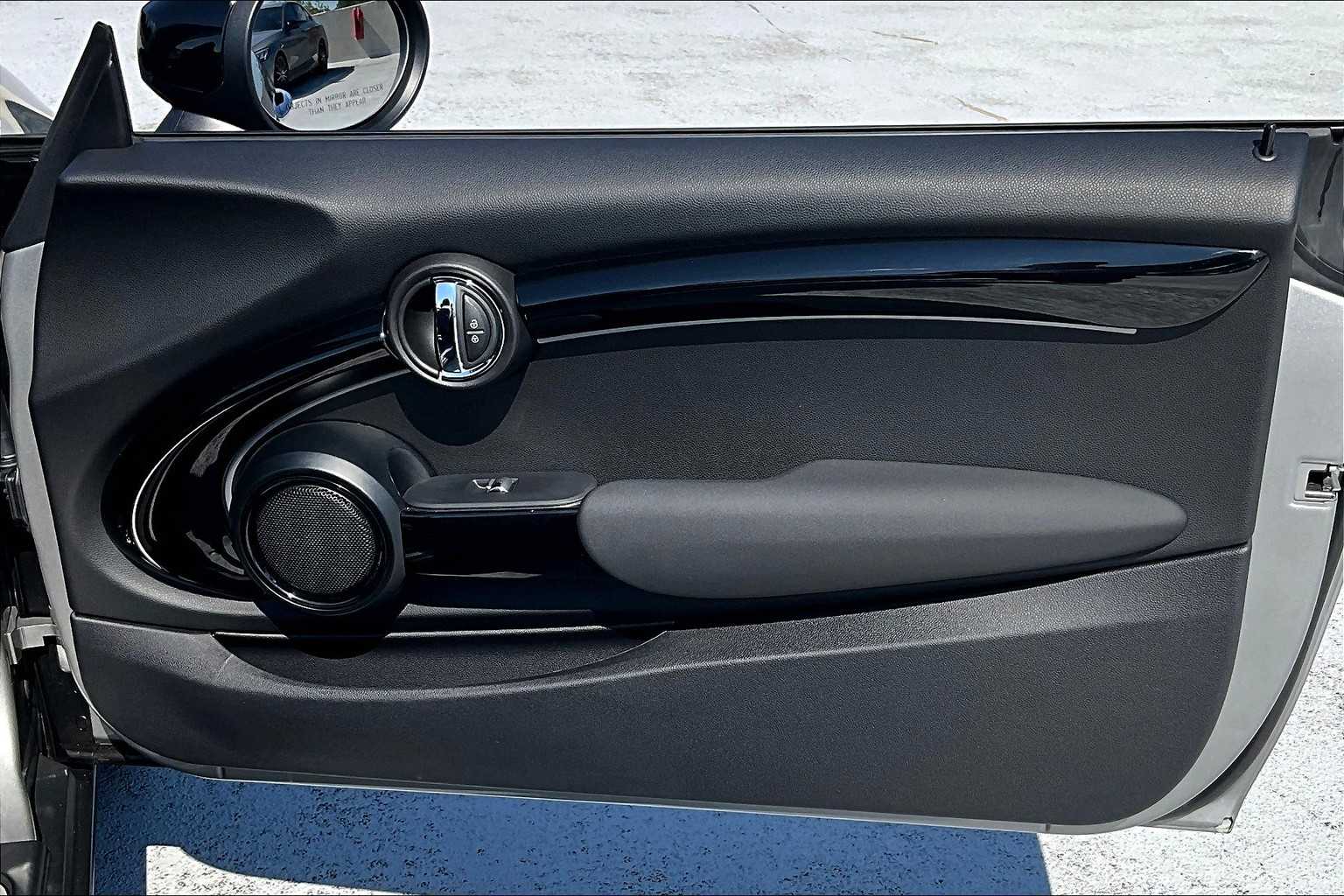 2023 Mini Cooper Convertible photo 19