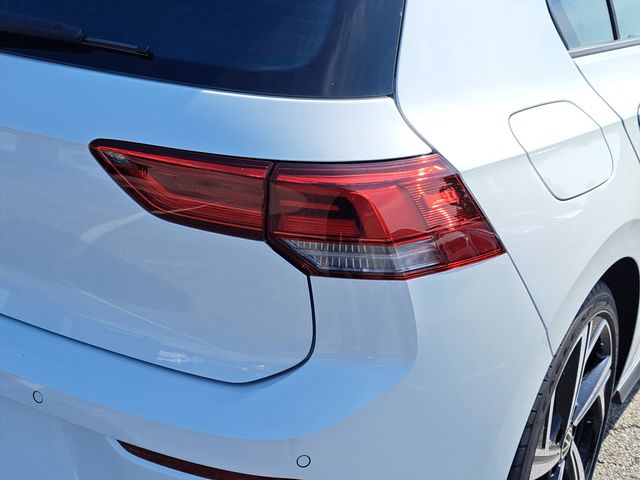 2025 Volkswagen Golf GTI SE photo 5