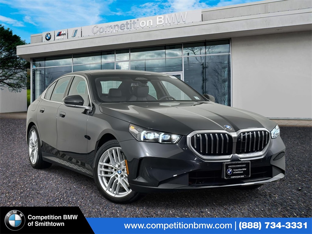 2025 BMW 5 Series 530i's photo