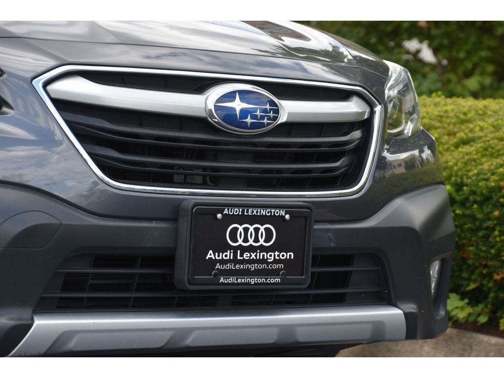 2022 Subaru Outback Limited photo 10