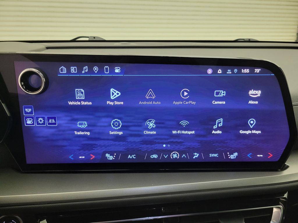 2025 Chevrolet Traverse photo 7