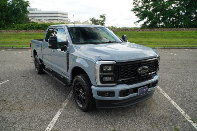 2025 Ford F-250 Lariat photo 12