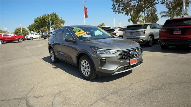 2024 Ford Escape Active's photo