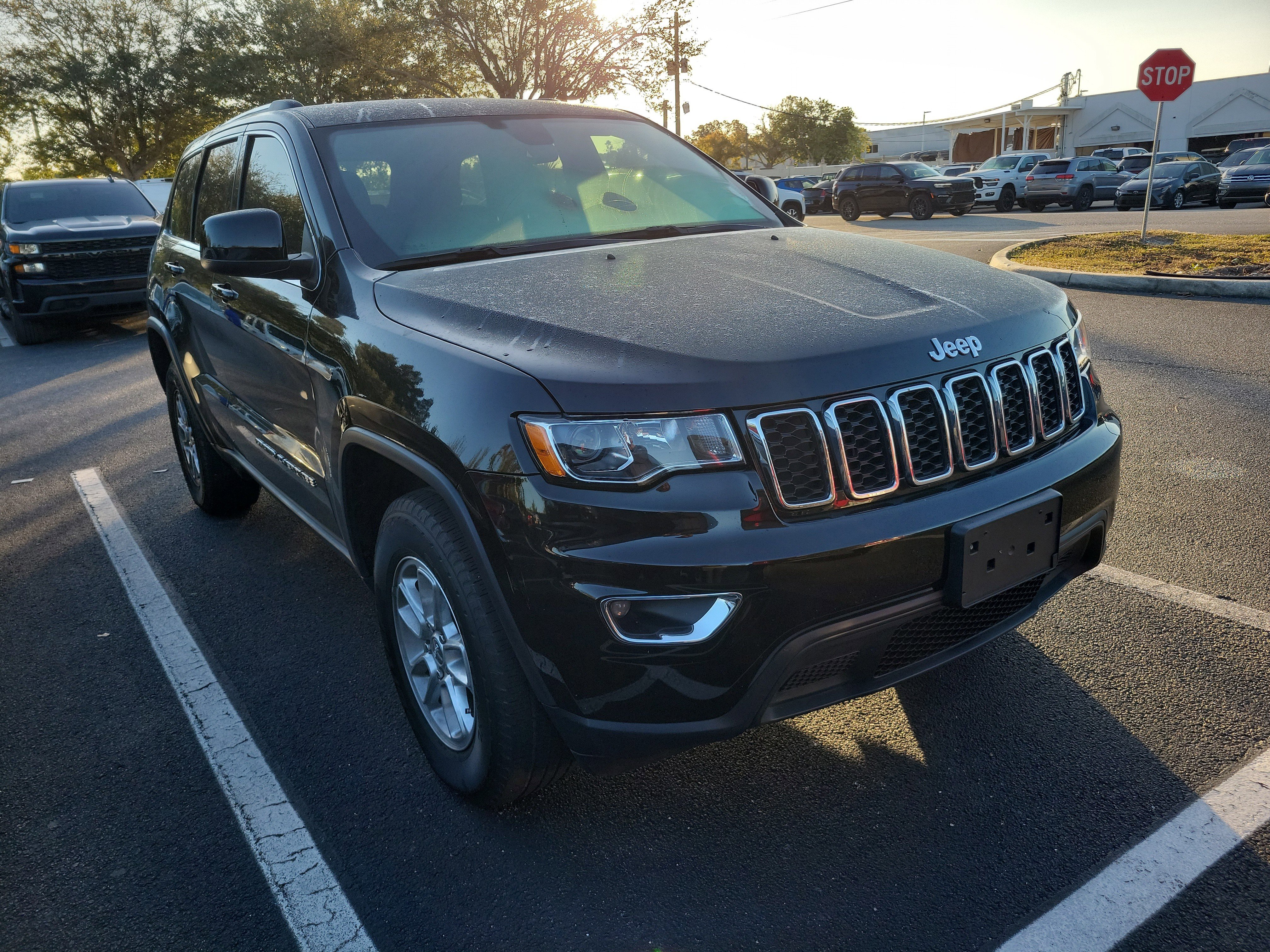 2019 Jeep Grand Cherokee Laredo E's photo