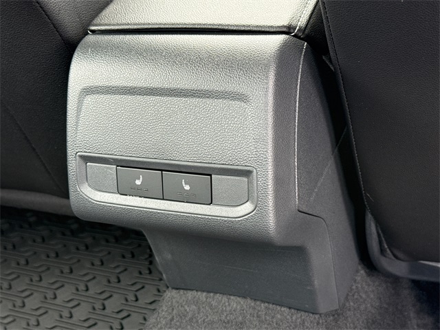 2025 Volkswagen Jetta 1.5T SEL photo 17