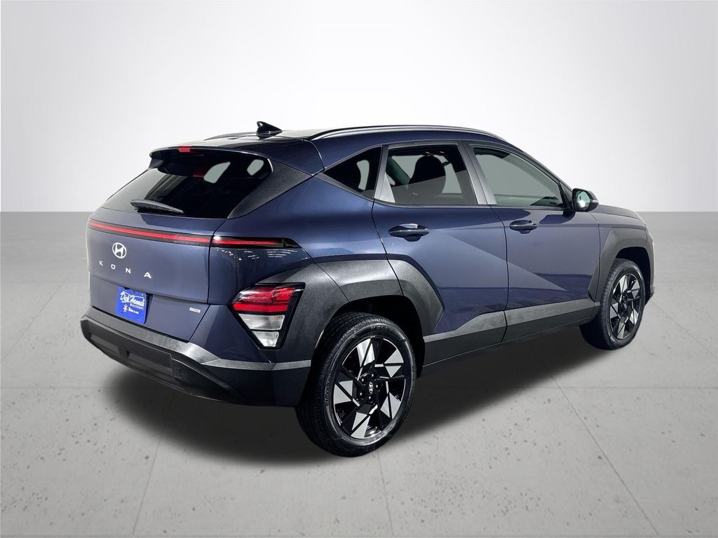2024 Hyundai Kona SEL photo 5