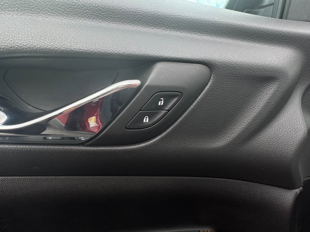 2023 Gmc Acadia SLE photo 8