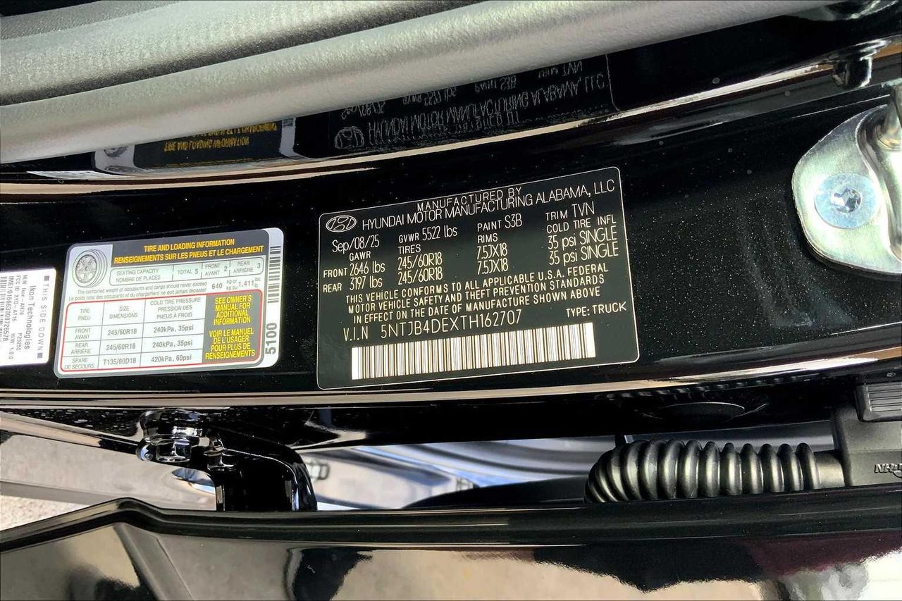 2026 Hyundai Santa Cruz SEL photo 18
