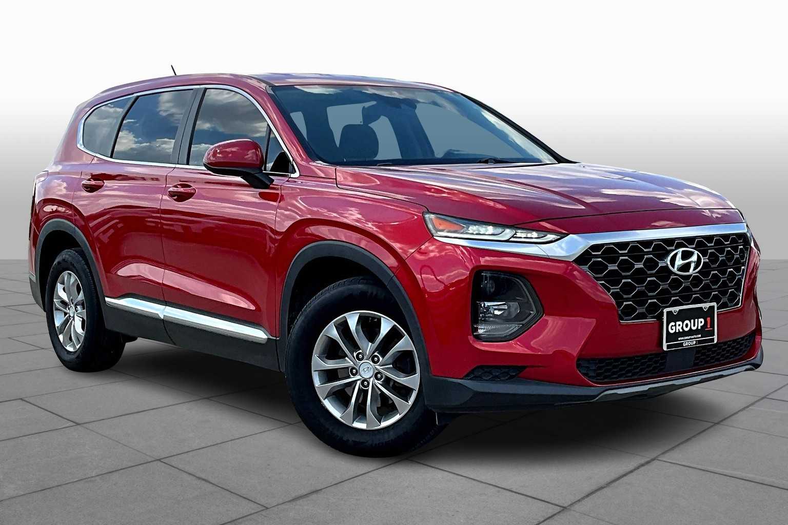 2020 Hyundai Santa Fe SE photo 2
