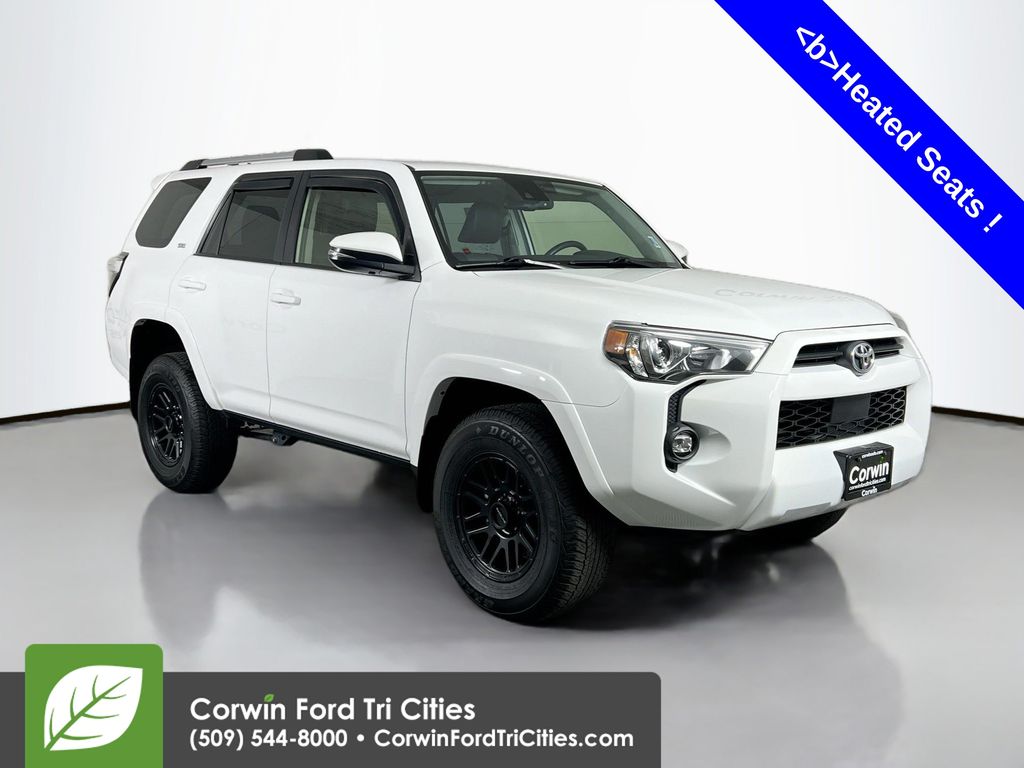 2022 Toyota 4Runner SR5 Premium's photo
