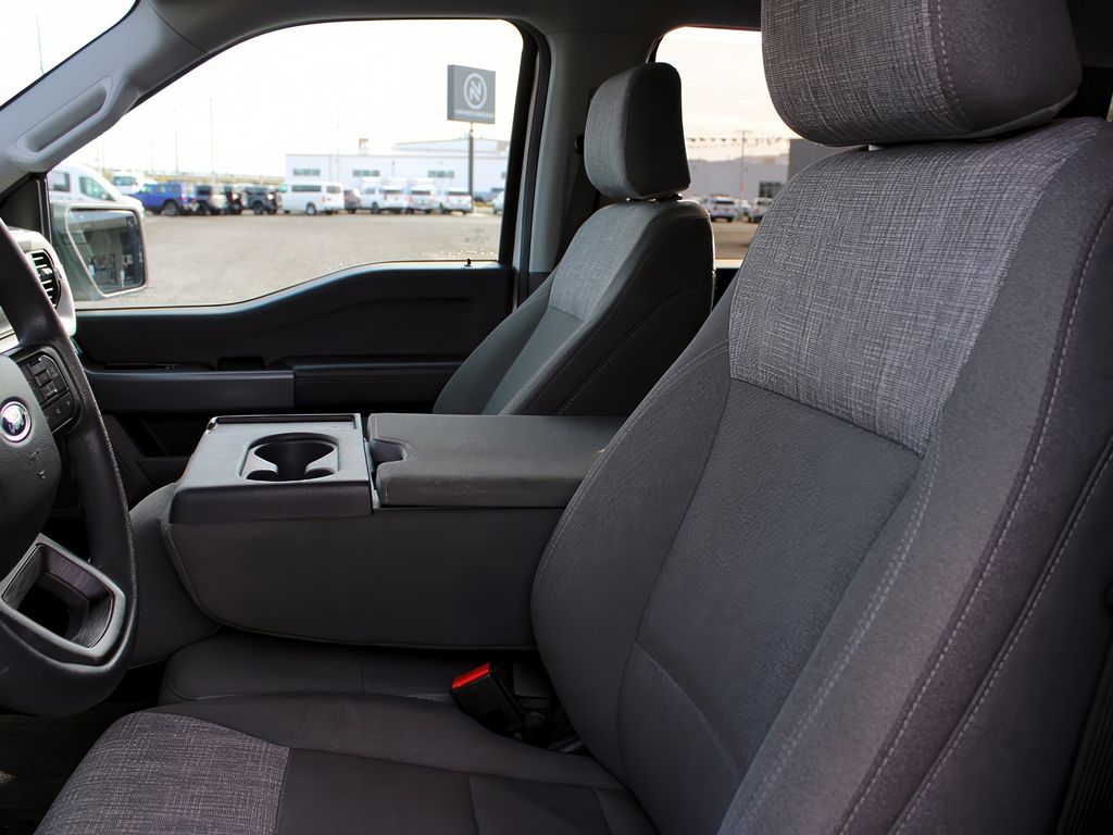 2024 Ford F-150 XLT photo 9