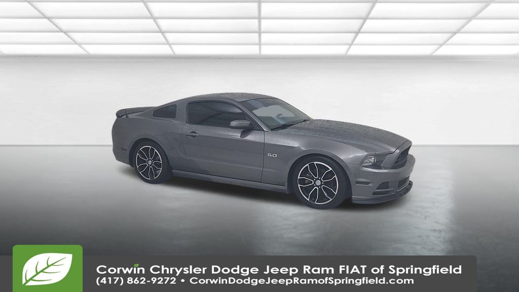 2014 Ford Mustang GT Premium photo 2