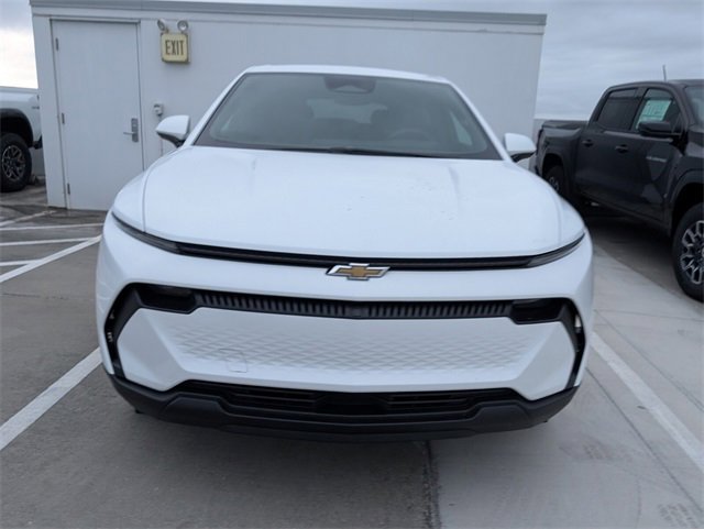 2026 Chevrolet Equinox EV LT photo 3