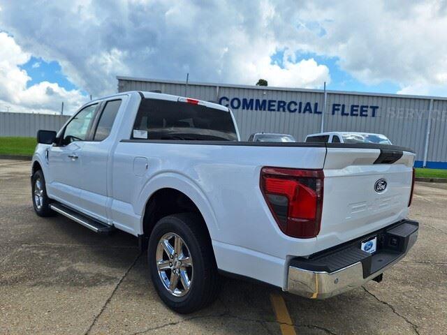 2025 Ford F-150 XLT photo 3