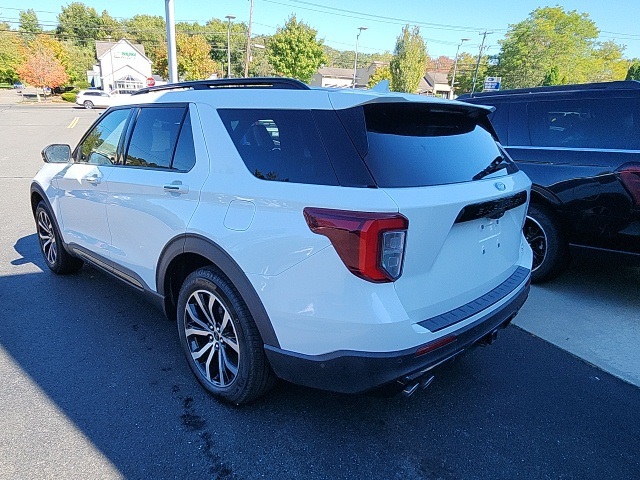 2020 Ford Explorer ST photo 4