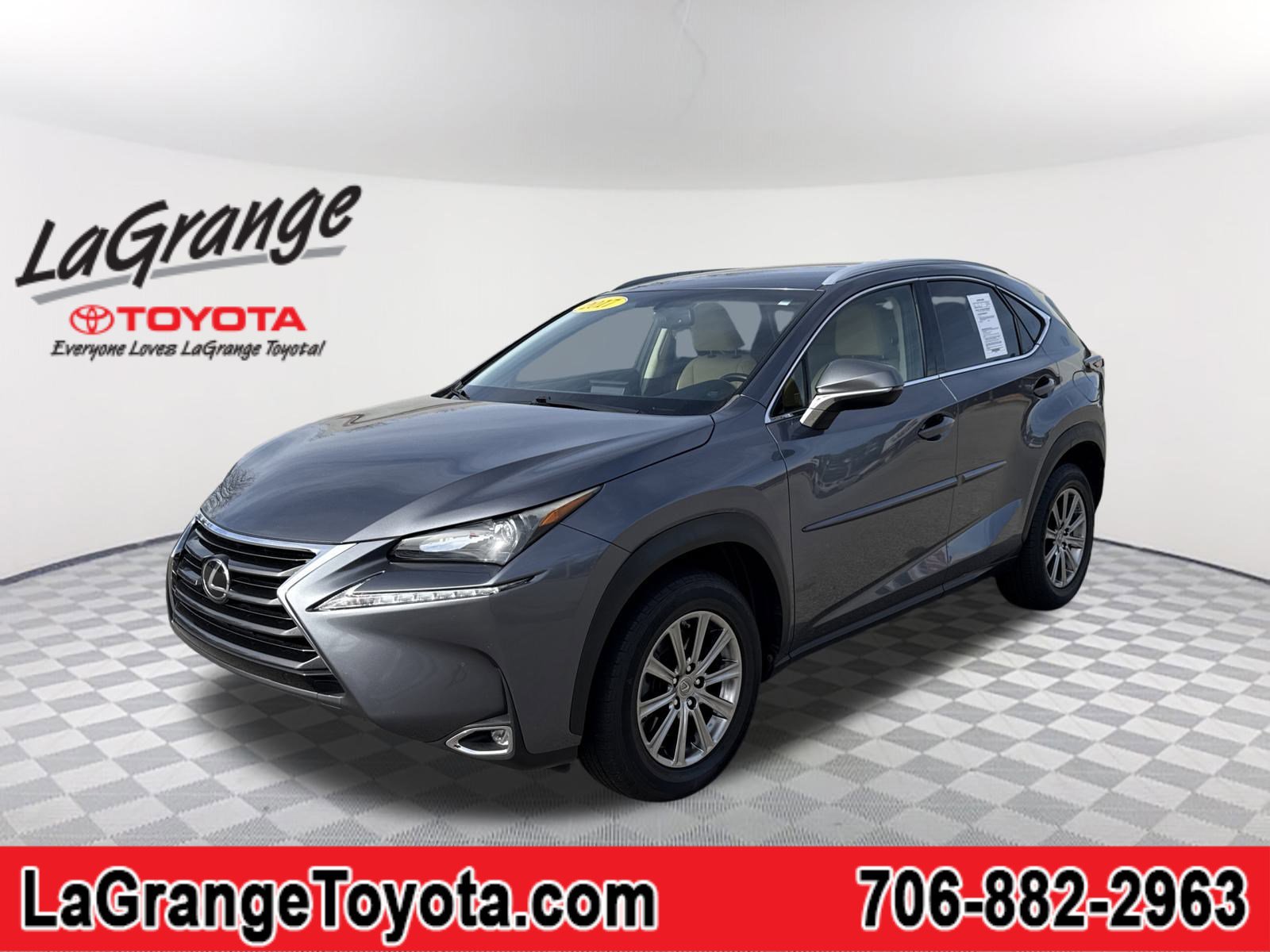 2017 Lexus NX 200t's photo