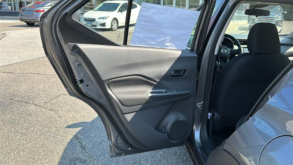 2025 Nissan Kicks Play S photo 21