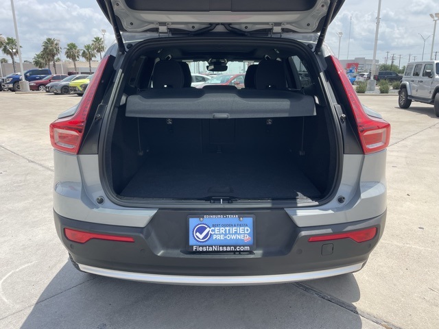 2024 Volvo XC40 Core photo 5