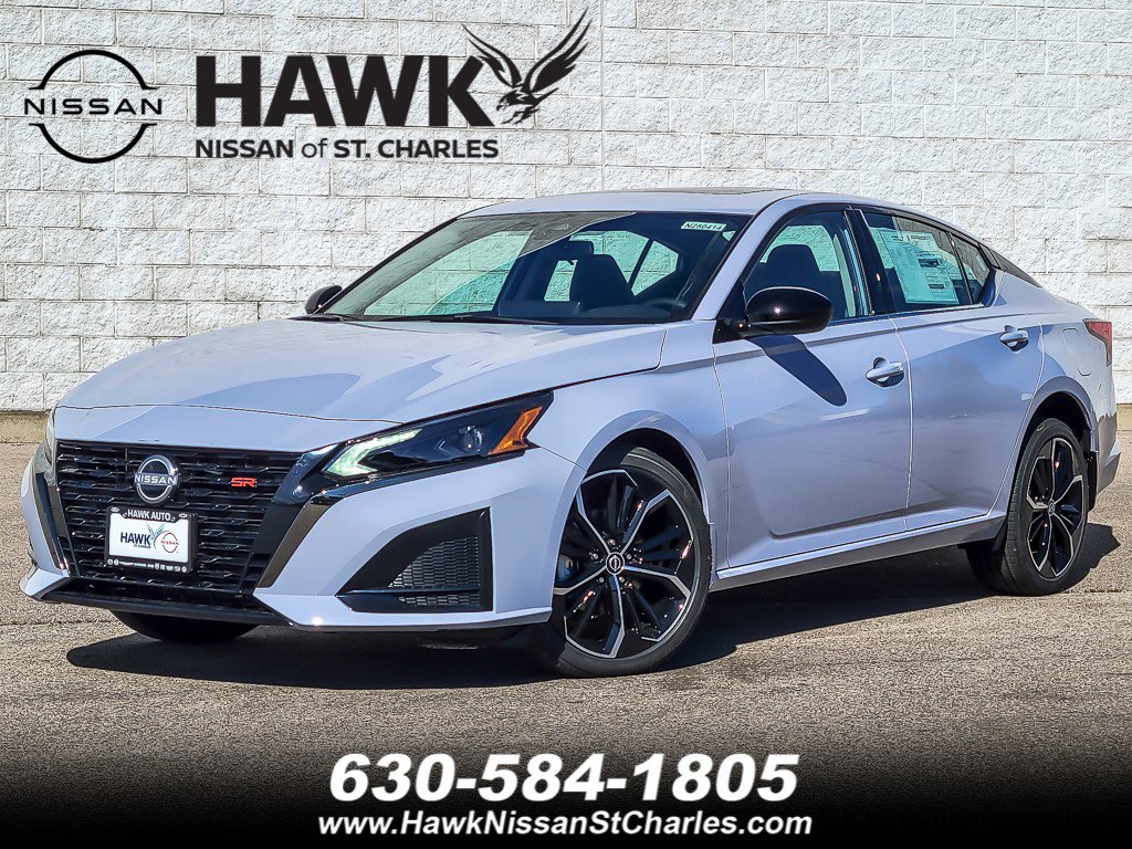 2025 Nissan Altima SR's photo