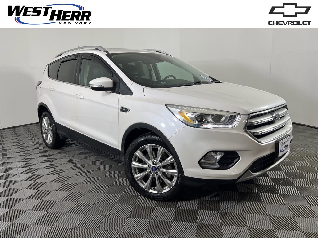 2017 Ford Escape Titanium's photo