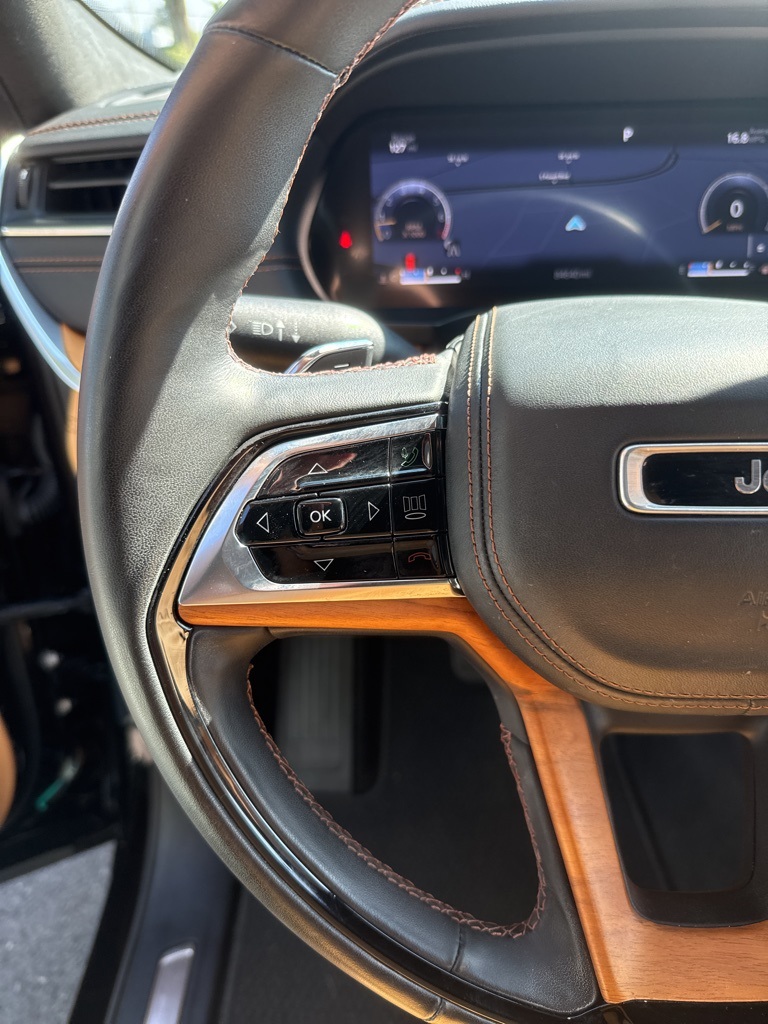 2021 Jeep Grand Cherokee L Summit Reserve photo 47