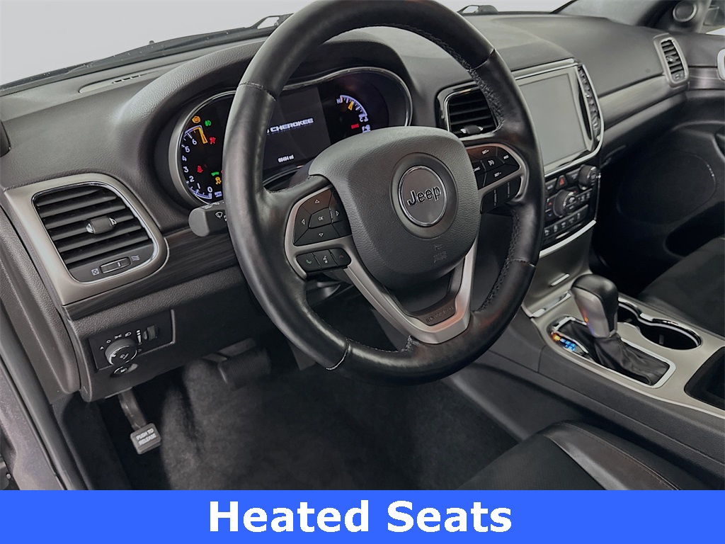 2021 Jeep Grand Cherokee Laredo X photo 2