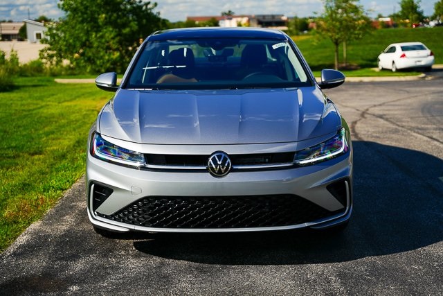 2025 Volkswagen Jetta 1.5T SEL photo 4