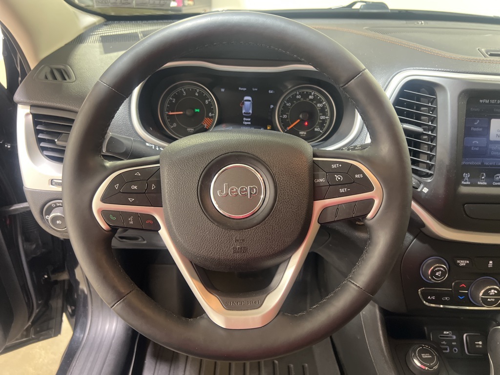 2015 Jeep Cherokee Limited photo 14