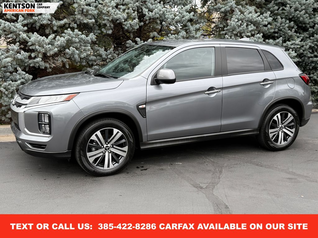 2025 Mitsubishi Outlander Sport ES's photo