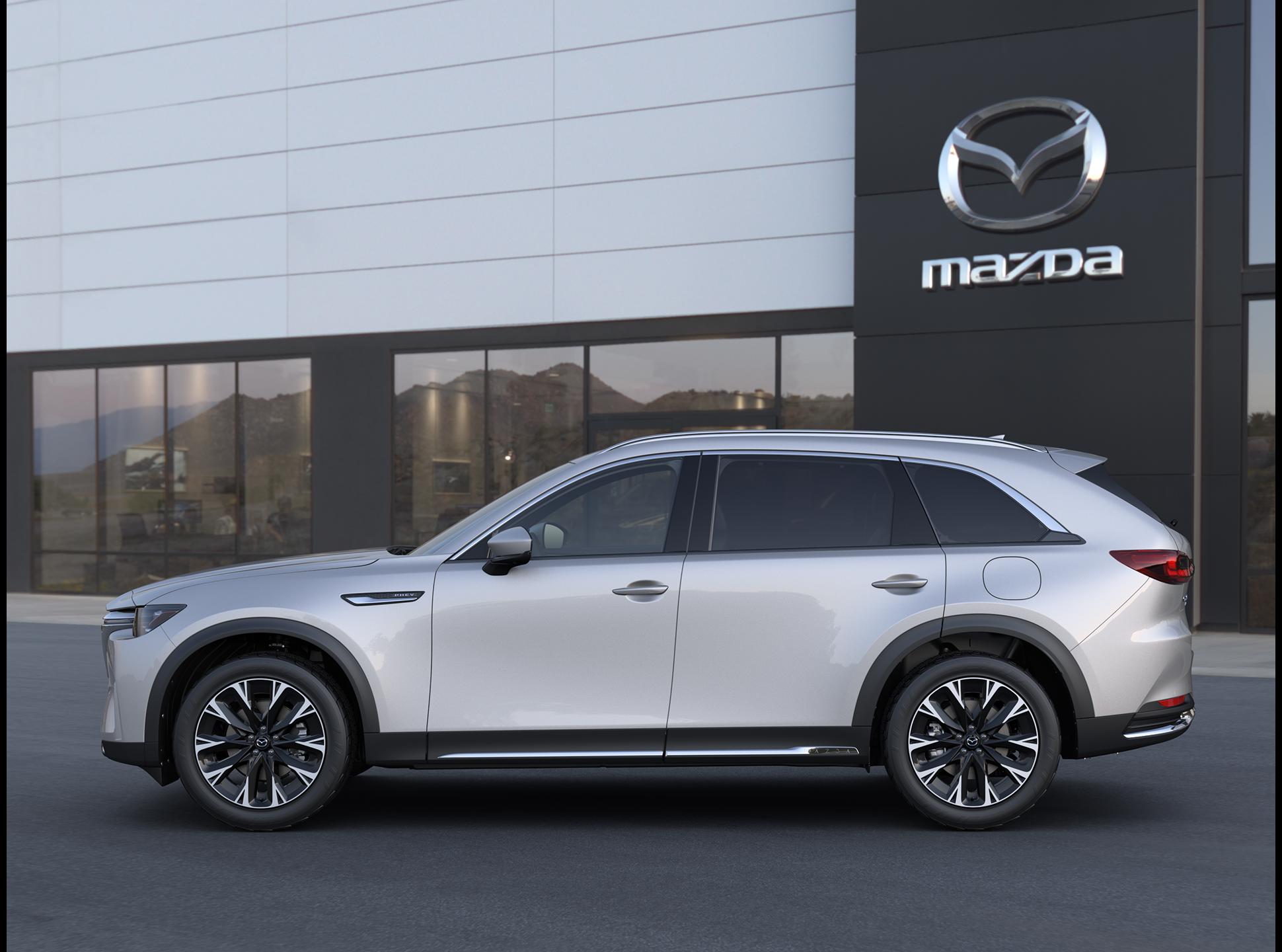 2025 Mazda CX-90 Plug-in Hybrid Premium Plus photo 3