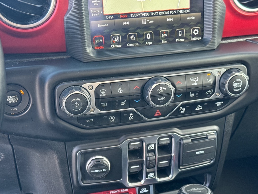 2021 Jeep Gladiator Rubicon photo 24