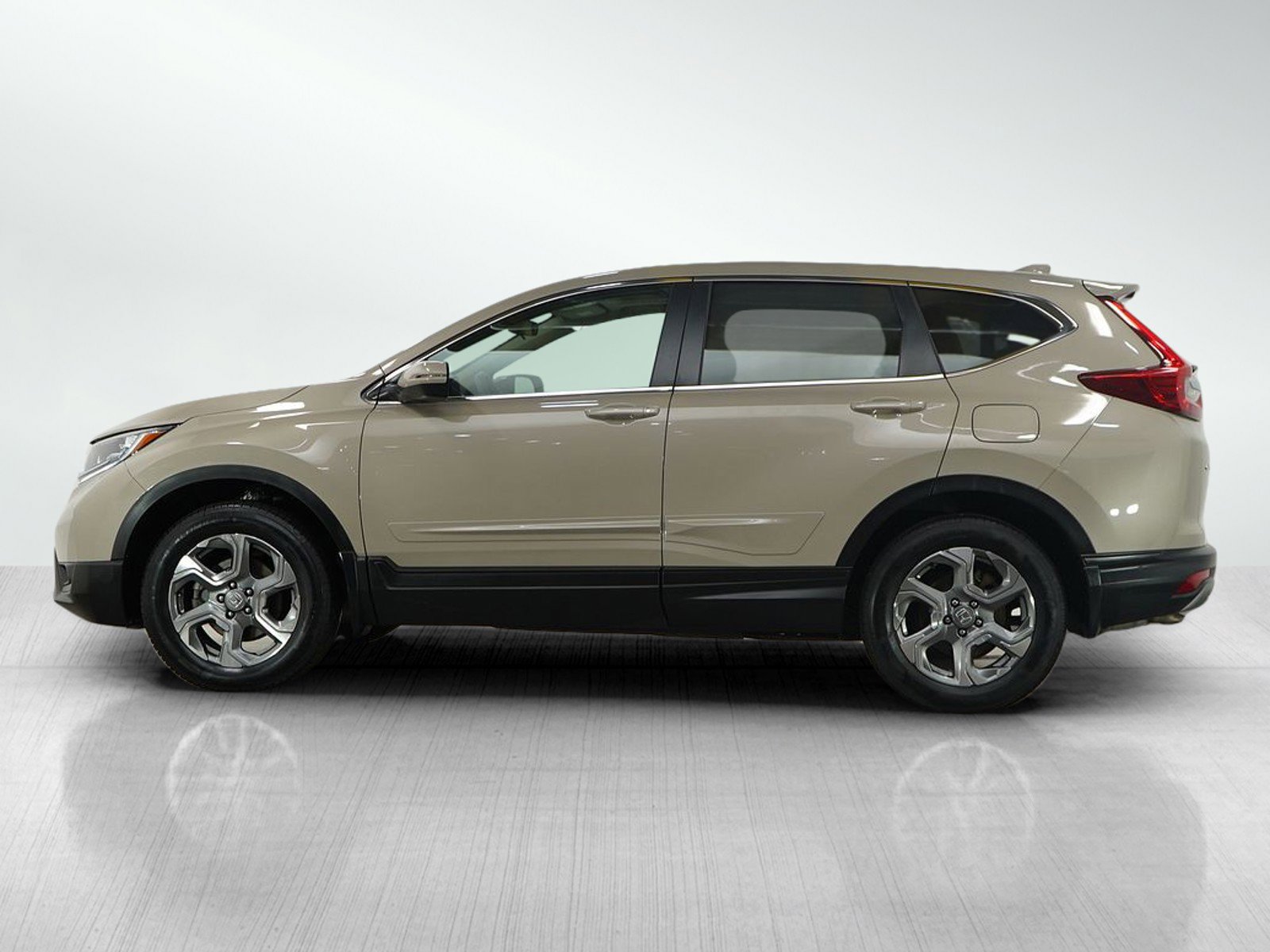 Used 2018 Honda CR-V EX with VIN 5J6RW2H57JL025991 for sale in Burnsville, Minnesota