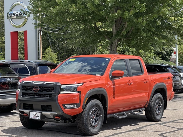 2025 Nissan Frontier Crew Cab PRO-4X photo 4