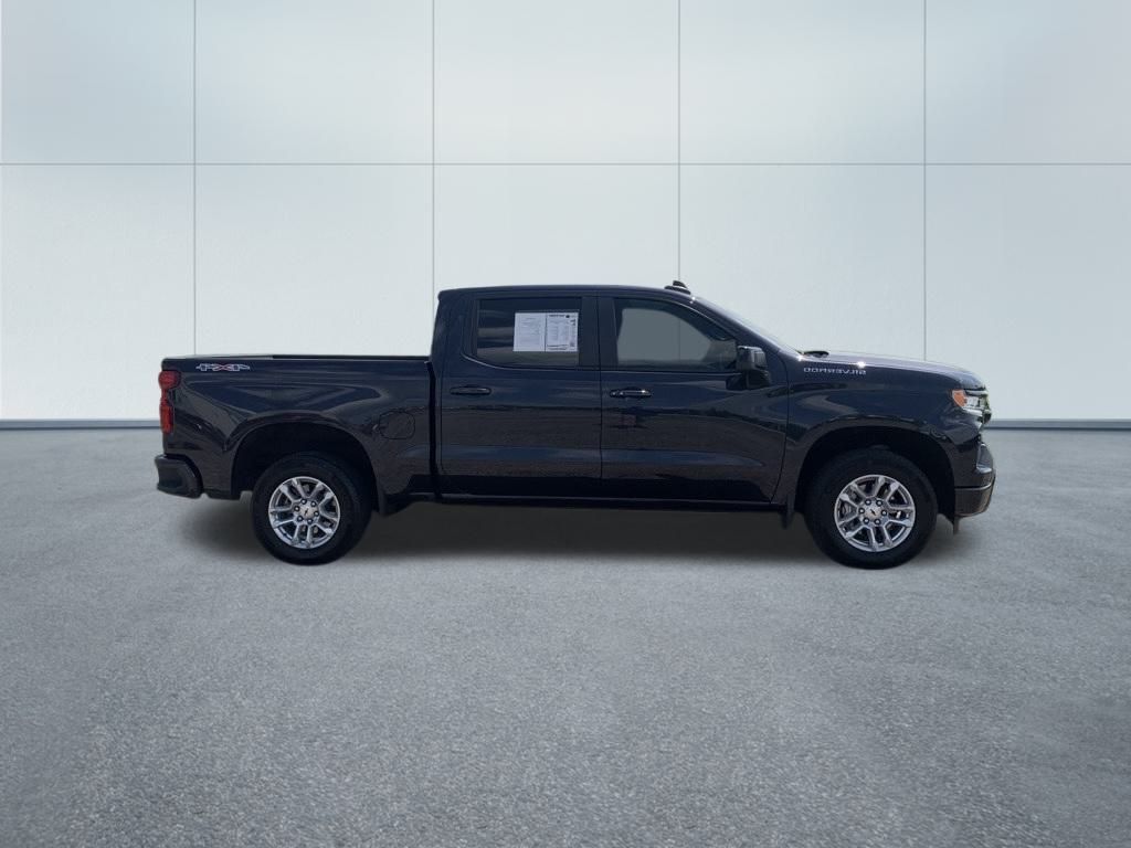 2023 Chevrolet Silverado 1500 RST photo 2