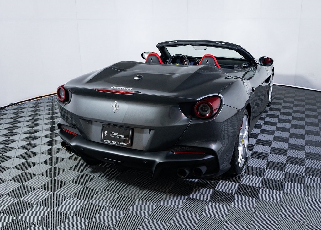 2023 Ferrari Portofino Base photo 18