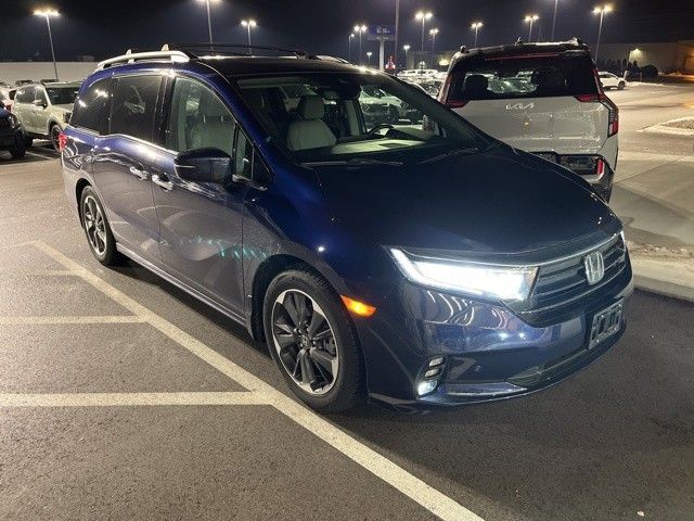 2023 Honda Odyssey Elite's photo