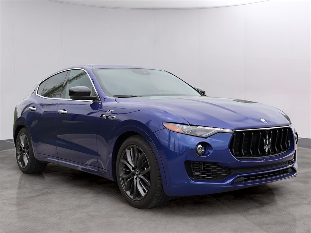 2024 Maserati Levante GT photo 3