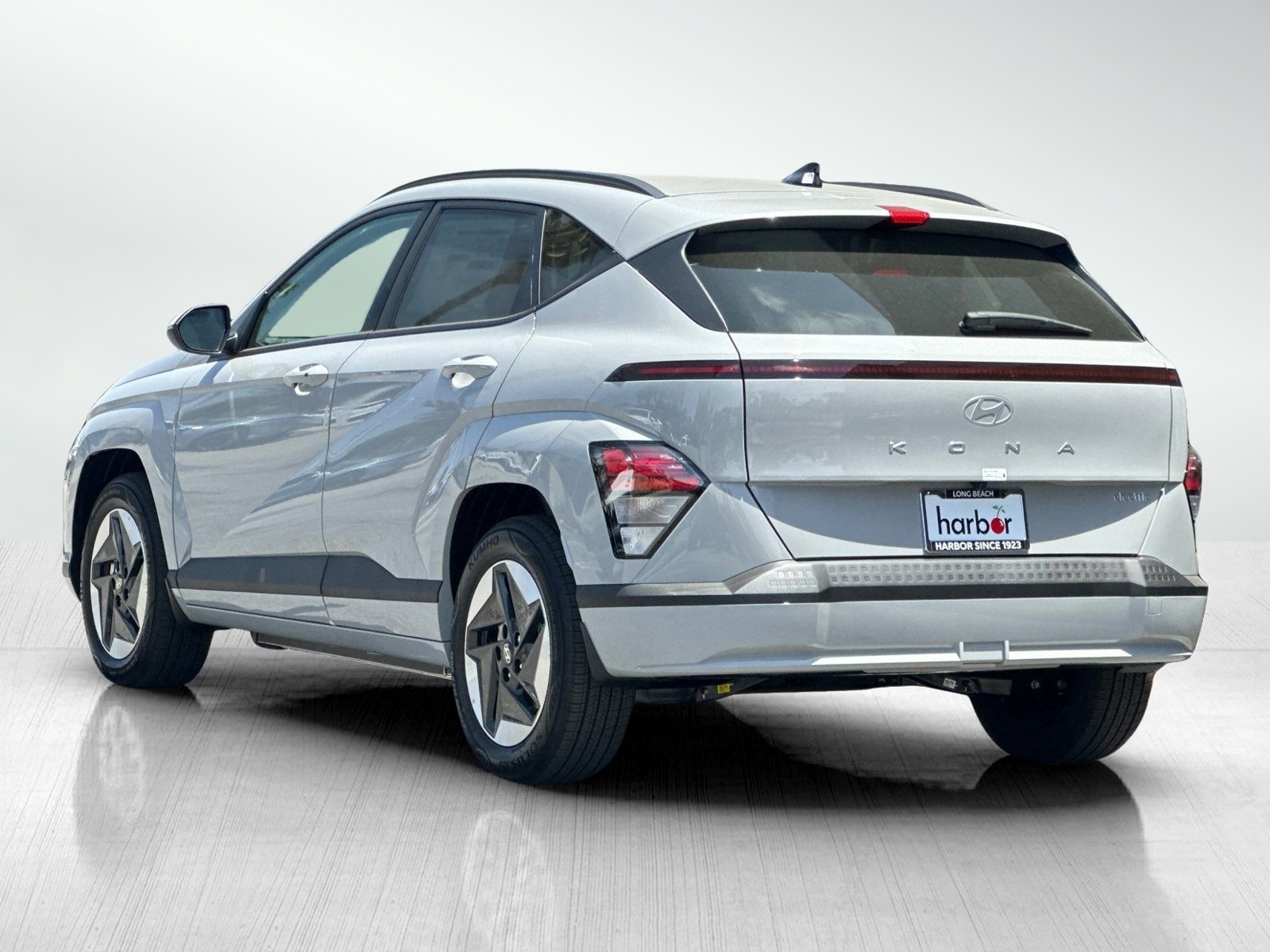 2025 Hyundai Kona Electric SEL photo 4