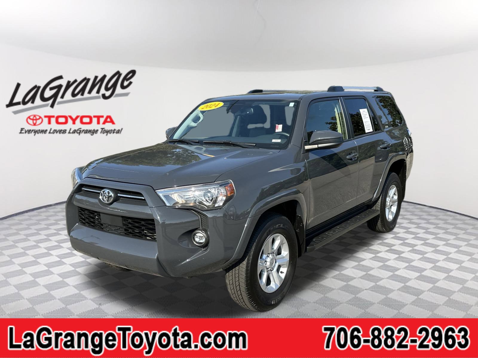2024 Toyota 4Runner SR5's photo