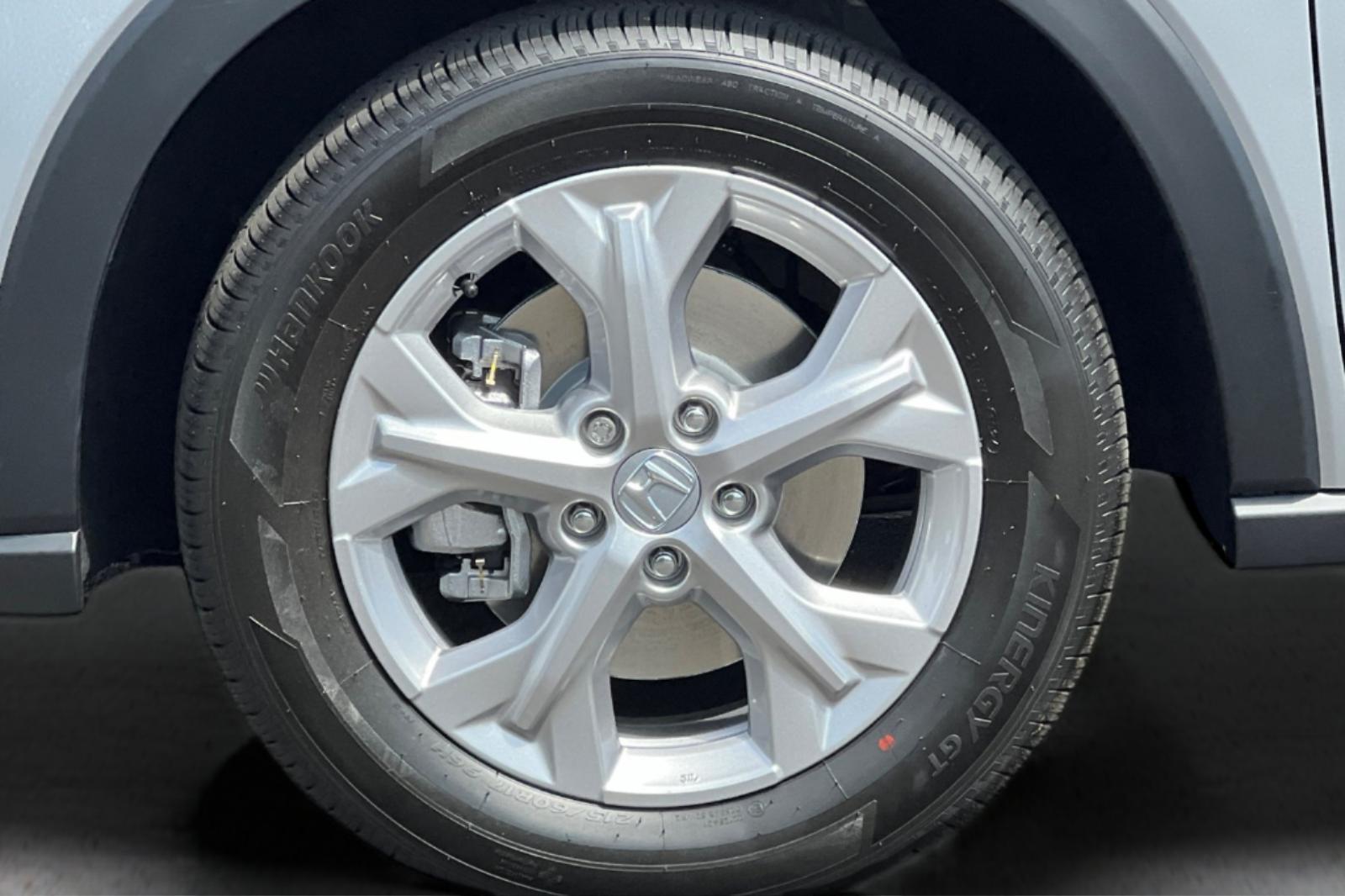 2025 Honda HR-V LX photo 26