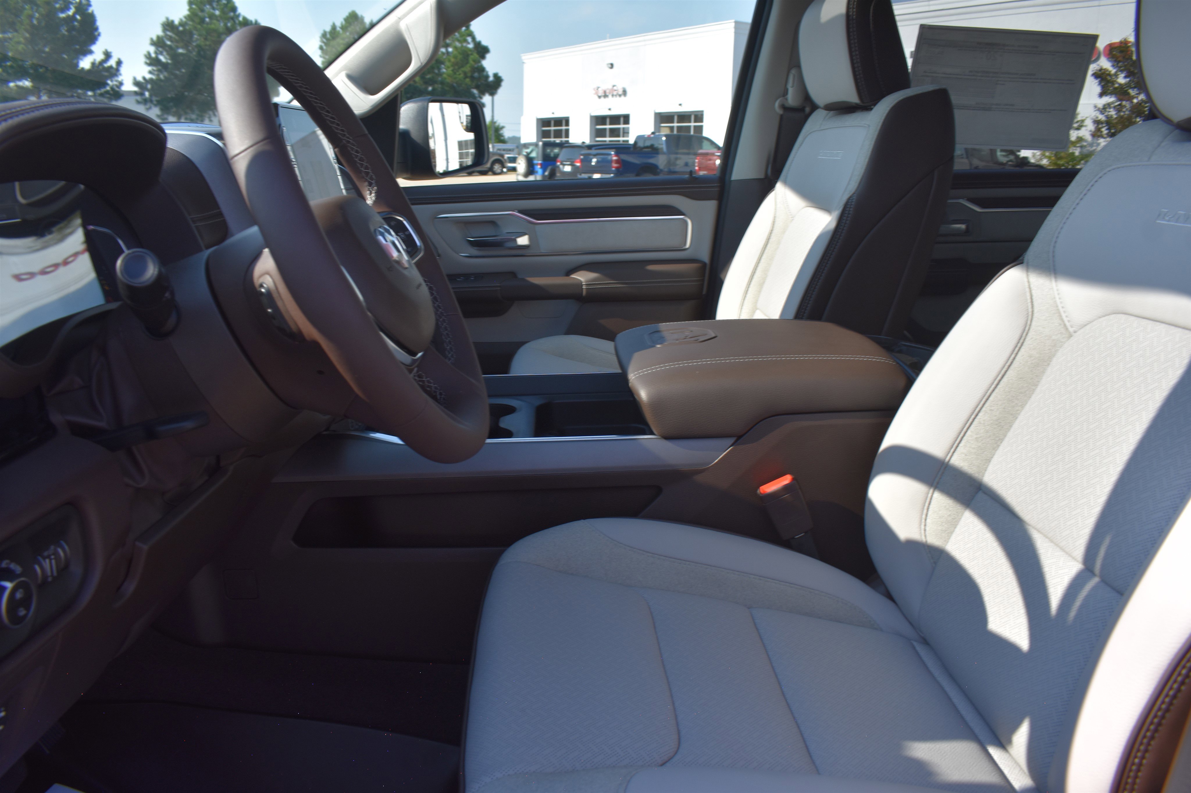 2026 Ram 1500 Laramie photo 9