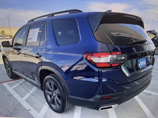 2024 Honda Pilot Sport photo 3