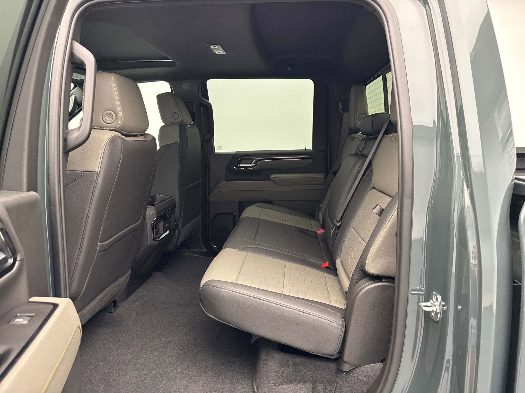 2025 Chevrolet Silverado ZR2 photo 11
