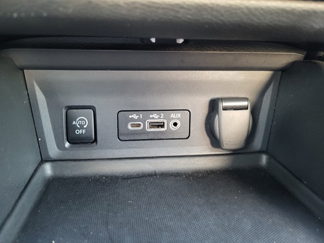 2024 Nissan Sentra SV photo 18