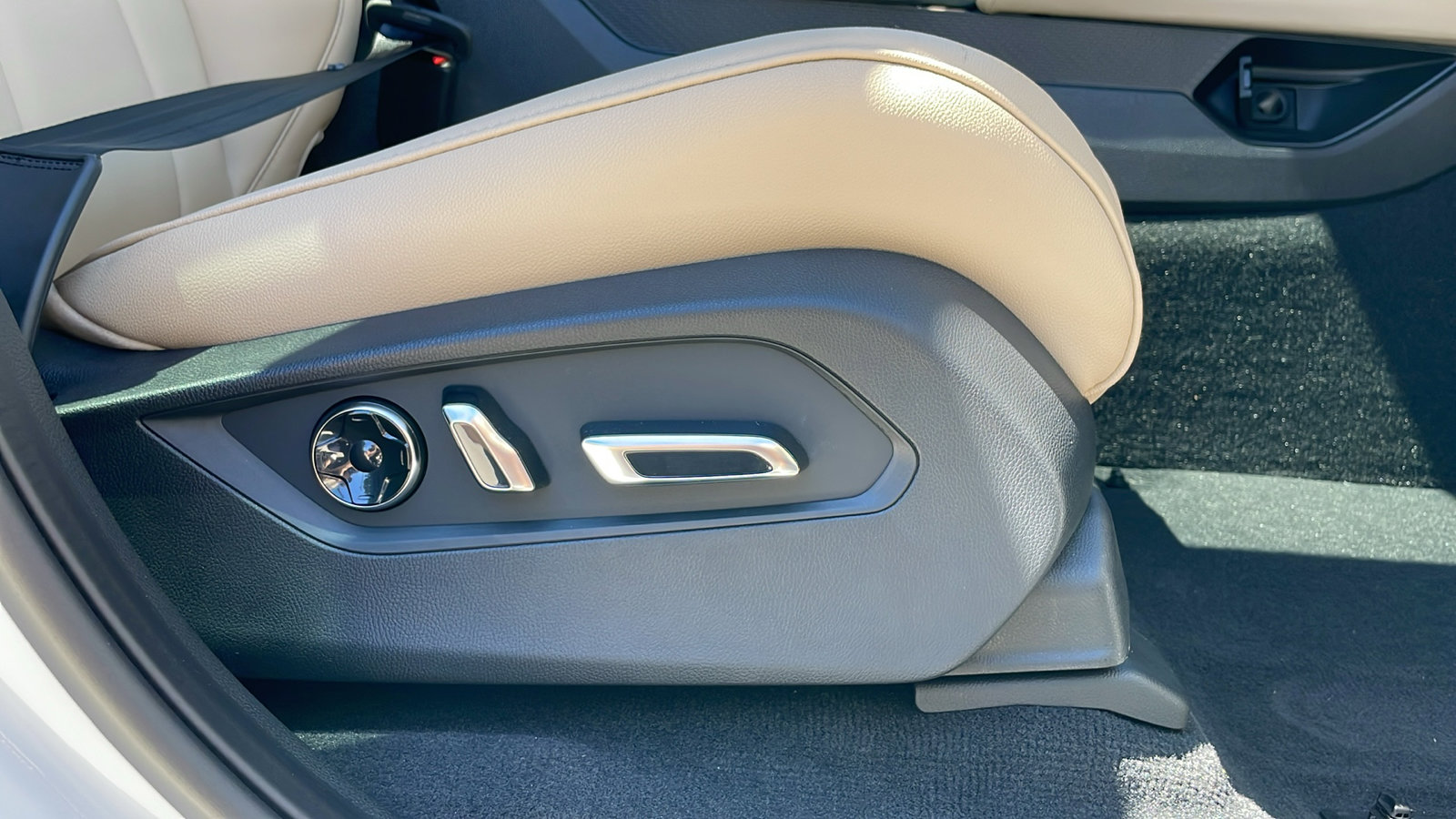 2026 Acura MDX SH-AWD photo 30