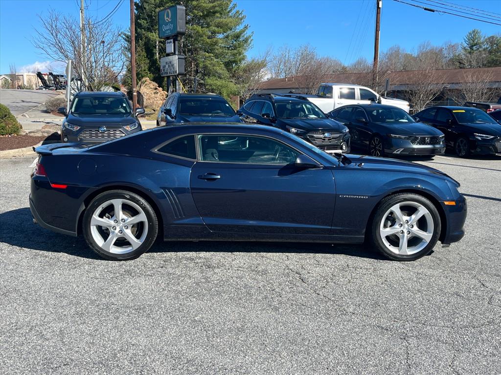 2015 Chevrolet Camaro 1LT RS photo 3