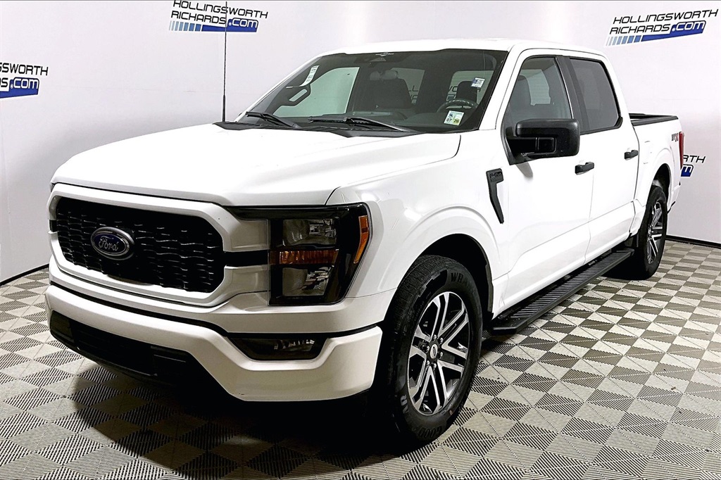 2023 Ford F-150 XL's photo