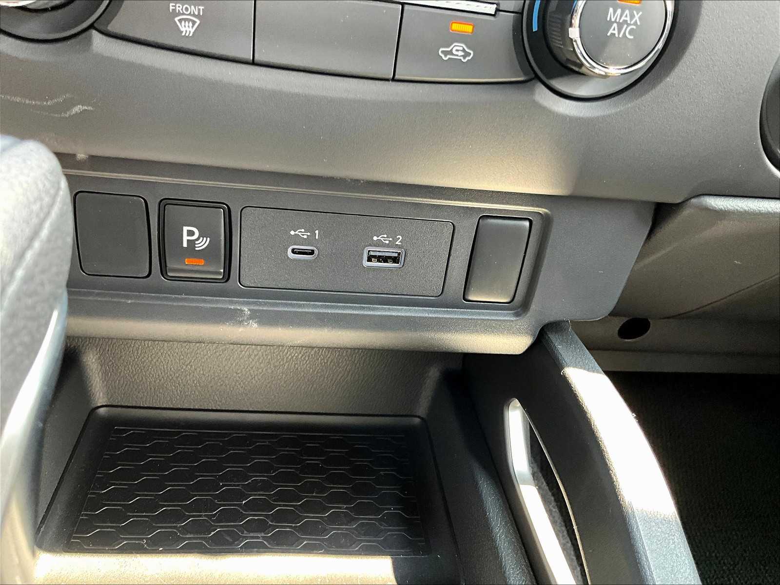 2025 Nissan Frontier SV photo 25